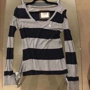 Abercrombie & Fitch Long Sleeve